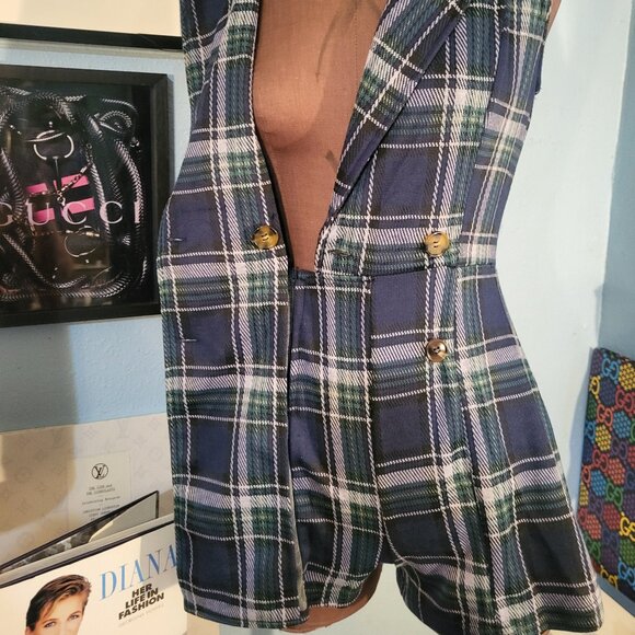 Francesca's Janis Sleeveless Plaid Utility Romper - Picture 5 of 14